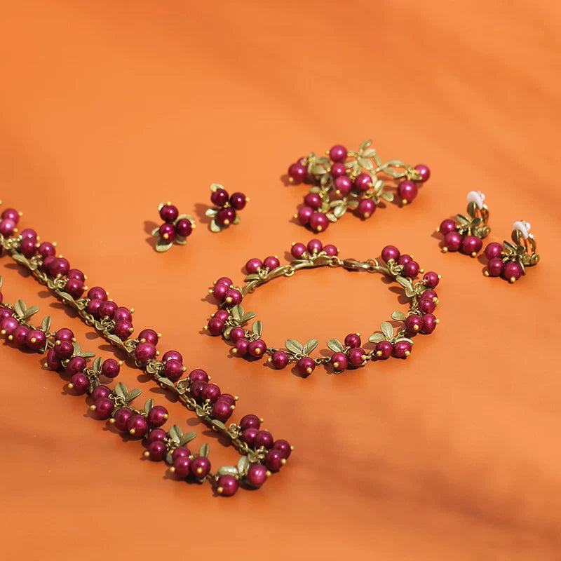 Bearcreekcreative Berry Vine Statement Necklace