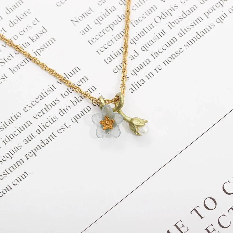 Bearcreekcreative Floral Charm Pendant Necklace